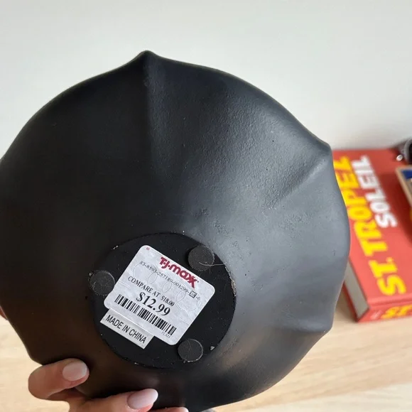 Green Faux Moss in Black Bowl - Picture 3 of 4